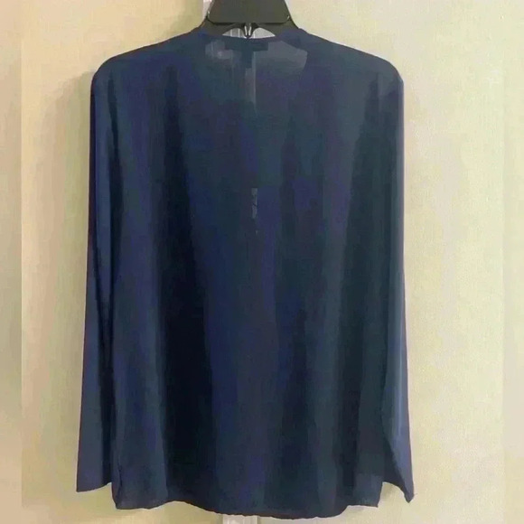 Linea Domani navy pop over long sleeve blouse‎ polyester. Large. NWT - Picture 3 of 7